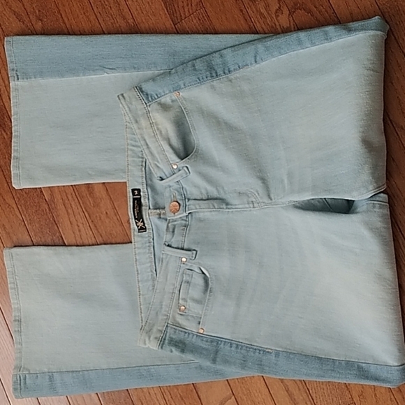 K Kardashian Premium Denim Boot cut Kiara Jeans Two Tone Sz 14 - Picture 12 of 15